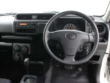 運転席廻りです。