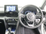 見通しのよいすっきりとした視界で、誰でも運転しやすいです。運転のしやすさは疲れにくさにも繋がりますよ♪