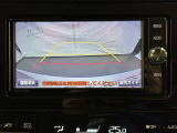 バックモニターで、後方を確認しながら安心して駐車することができます。運転初心者も熟練者も必須の機能ですよ!