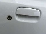 ☆お車についた傷やヘコミ、事故の修理もハヤシにお任せください。自社鈑金工場で修理ができますの安心です☆