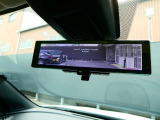 後席に荷物をタップリのせても視界を確保してくれちゃうスマート・ルームミラー♪