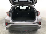 納車前にしっかり点検してお渡ししております。全店舗サービス工場も併設しております。納車後も安心してお任せ下さい。