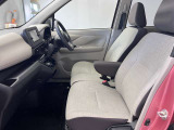 【車内ルームクリーニング済】専門スタッフにより車内はきれいにルームクリーニングを行っております。