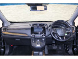 操作性に優れた運転席となります!小物入れや各ボタンの配置にこだわり、使いやすいです!座り心地もよく視認性も良好なのでロングドライブもお任せ下さい!