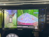 【アラウンドビューモニター】専用のカメラにより、上から見下ろしたような視点で360度クルマの周囲を確認することができます☆死角部分も確認しやすく、狭い場所での切り返しや駐車もスムーズに行えます。