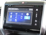 ナビゲーションは純正メモリーナビを装着しております。AM、FM、CD、DVD再生、Bluetooth、フルセグTVがご使用いただけます。初めて訪れた場所でも安心ですね!
