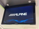 【フリップダウンモニター】大画面モニターで後席でもエンタメをお楽しみいただけます。小さなお子様にも大人気の装備です♪