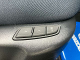 パワーシートには2つのシートポジションを記憶させるメモリー機能付き。ご夫婦で運転される場合にはそれぞれのシートポジションへの調整もボタン一つで簡単です♪