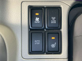 運転席にはヒーター付きです。寒い冬には重宝します。