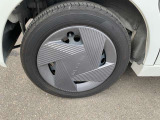 毎日全国の仕入れ先から厳選した車を仕入れております!プロの査定士の検査を受けた車を仕入れ、入庫後も社員が1台1台を走行チェックや状態確認・装備確認などを入念に行います。