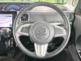 【純正革巻きステアリング】上質な革を使用することで、手にしっかり馴染みとても運転しやすいハンドルです♪