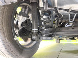 お車を安心してお乗りいただく為には、足回りの定期点検が欠かせません。サービスサポート(有償保証)では無料点検もご提供しており、安心のカーライフをお過ごしいただけるサポート体制が整っています。