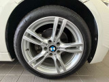 右前フロント 225/45R18