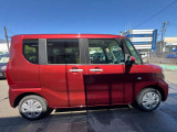 車両入庫時には外装磨きと内装クリーニングを実施しております。納車前にも実施いたしますので、綺麗に快適にお乗りいただけます。