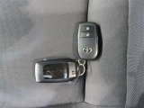 【スマートキー】キーを取り出さずに鍵を開閉できるスマートキーが2つあります