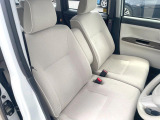 運転席シート廻りは使用感も少なく、良好な状態となっています。前オーナー様が丁寧に使っていたことがよくわかりますね。