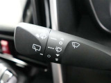 フロントワイパーの間欠機能が付いてます♪
