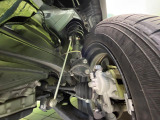 お車を安心してお乗りいただく為には、足回りの定期点検が欠かせません。サービスサポート(有償保証)では無料点検もご提供しており、安心のカーライフをお過ごしいただけるサポート体制が整っています。
