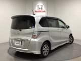【Honda認定中古車 U-Select】 は3つの安心をお約束します。 1 Hondaのプロが整備した安心。 2 第三者機関がチェックした安心。 3 購入後もHondaが保証する安心。