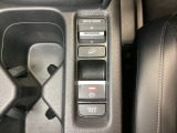 セレクターノブの下に、異なる加速感を楽しめるドライブモードスイッチがついています。一般道、スポーツ走行、エコ走行など、シーンに合わせて最適な加速感を楽しめるドライブモードスイッチです。