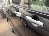 ☆お車についた傷やヘコミ、事故の修理もハヤシにお任せください。自社鈑金工場で修理ができますの安心です☆