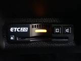 デザインスッキリのビルトイン『ETC』!高速道路の特典はもちろん、キャッシュレスなので料金所では徐行するだけで通過可能です!