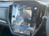 【マルチテレインモニター】車のフロントやサイドのカメラ画像を同時にモニター表示することで、悪路や狭い道を走行時でも周囲の状況確認ができ安心!本格SUVにうれしい装備です♪