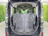 普段のお買い物や通勤、送迎等に十分な荷室スペースを確保しております。セカンドシートを倒すと、大きな荷物の積載も可能です♪