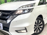 【LEDヘッドライト】悪天候や夜間走行時も良好な視界を確保し安心して運転できる高輝度LEDヘッドライトを装備!点灯速度が早く、消費電力も抑えられています。