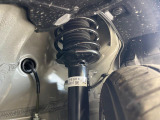 お車を安心してお乗りいただく為には、足回りの定期点検が欠かせません。サービスサポート(有償保証)では無料点検もご提供しており、安心のカーライフをお過ごしいただけるサポート体制が整っています。