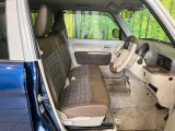 運転席シート廻りは使用感も少なく、良好な状態となっています。丁寧に使われていたことがよくわかりますね。