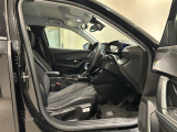 ◆LIBERALAは、輸入車選びの新たなスタイルを提案するインポート・セレクト・ブランドです。オーナー様となる方がクルマから直接感じる感性を第一にした、最良の一台との出会いをコーディネートいたします。