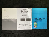 スマートキーは鍵をバッグに入れたままでもドアロックの開閉やエンジンのON・OFFができます。夜間や雨の日も鍵を探さなくて良いので便利です。