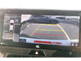 パノラミックビューモニター付きです。車両を上から見たような映像をディスプレイオーディオ画面に表示。運転席からの目視だけでは見にくい、車両周辺の状況をリアルタイムでしっかり確認できます。