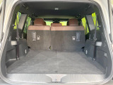 普段のお買い物や通勤、送迎等に十分な荷室スペースを確保しております。セカンドシートを倒すと、大きな荷物の積載も可能です♪