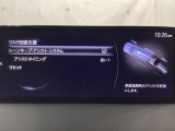 ハンドル操作をアシストすることにより車線からの逸脱回避を支援します。