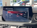 【スマートブレーキサポート】走行中に前方の車両等を認識し、衝突しそうな時は警報とブレーキで衝突回避と被害軽減をアシスト。より安全にドライブをお楽しみいただけます。
