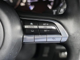 前走車両の速度に合せて、自車の速度を調整できる「MRCC(マツダレーダークルーズコントロール)」を装備しています。