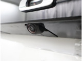バックカメラが付いているので後方確認が非常にしやすいです。今や運転初心者も熟練者も必須装備!ついていて損はないですね♪