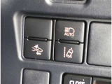 TOYOTA SAFETY SENSEは道路状況、車両状態、天候状態及びドライバーの操作状況などによっては、作動しない場所があります。あくまで運転補助機能です。