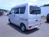展示されているお車は全台1年間のトヨタロングラン保証が付いて参ります。最長3年間の保証(有料)をお付けすることも可能ですので、どのエリアに住むお客様でも安心して保証をお受けすることができます!