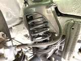 お車を安心してお乗りいただく為には、足回りの定期点検が欠かせません。サービスサポート(有償保証)では無料点検もご提供しており、安心のカーライフをお過ごしいただけるサポート体制が整っています。