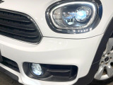 ●LEDヘッドライト:夜間走行時も良好な視界を確保し安心して運転できる高輝度LEDヘッドライトを装備!点灯速度が早く、消費電力も抑えられています。