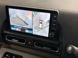 バックギアに入れるだけで自動でリヤカメラに切り替わります!車庫入れやバックが苦手な方にオススメ!