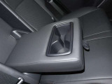 ゆとりある広々とした車内空間は、ドライブを始め買い物やレジャーなど、幅広く活躍します。一人でもみんなとでもお出かけを楽しみましょう!