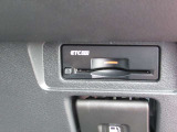 ETC2.0が運転席右下にあります。