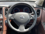 ステアリングです。店舗にて現車の確認もいただけますので、お電話で在庫のご確認の上是非ご来店くださいませ!!!
