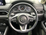 【純正革巻きステアリング】上質な革を使用することで、手にしっかり馴染みとても運転しやすいハンドルです♪