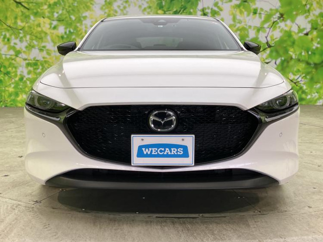 マツダ MAZDA3ファストバック 1.8 XD ブラックトーンエディション の