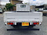 荷台&鳥居鉄板貼りやロープ穴、荷掛けフックに加え、アルミ縞板架装や外装メッキ架装等も承ります☆